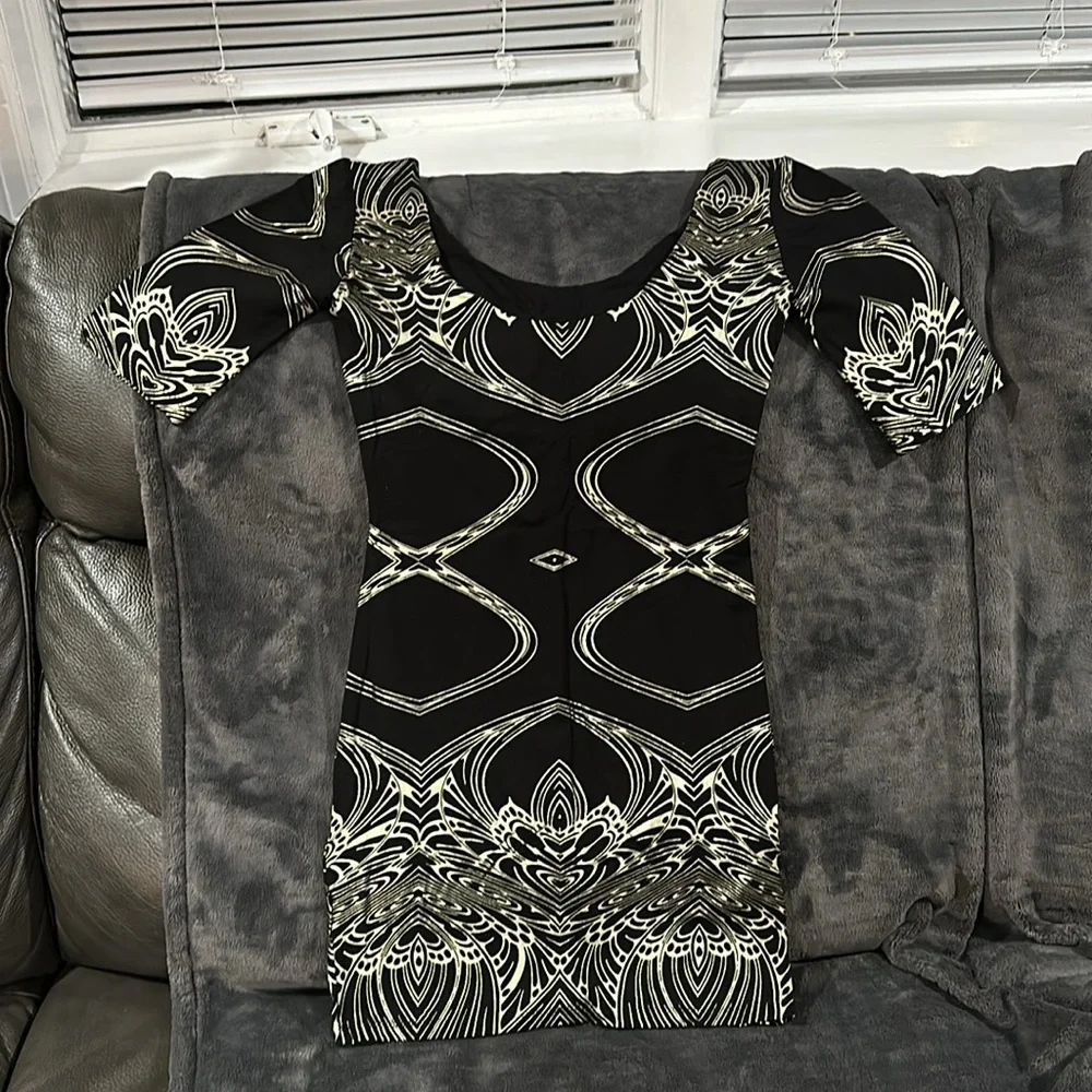 bebe black and gold dress - Picture 3 of 4